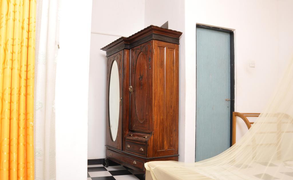 Marshal Beach Guesthouse Negombo Oda fotoğraf